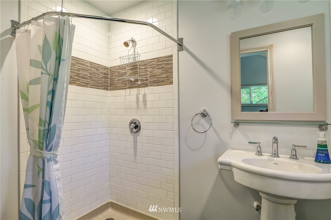 3800 Sunnyslope Road Southwest Port Orchard, WA 98367 - Photo 24 of 32 Gallery Image 24