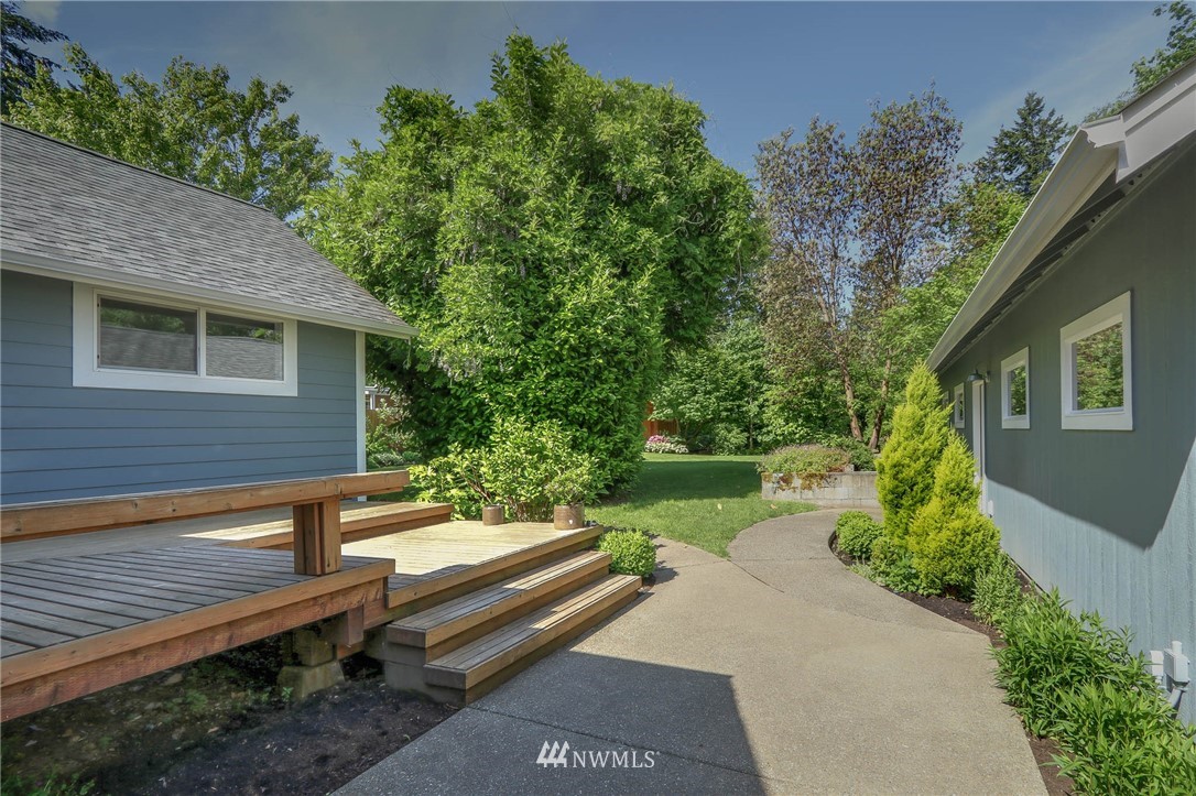 3800 Sunnyslope Road Southwest Port Orchard, WA 98367 - Photo 27 of 32 Gallery Image 27