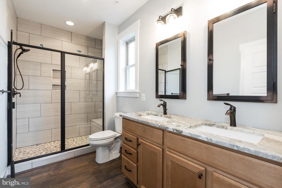 7121 Saddle Road New Market, MD 21774 - Photo 15 of 31 Stunning primary bath with double vanities.