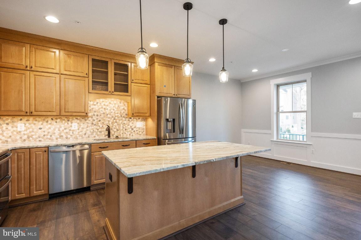 7121 Saddle Road New Market, MD 21774 - Photo 7 of 31 Kitchen opens to dining room.