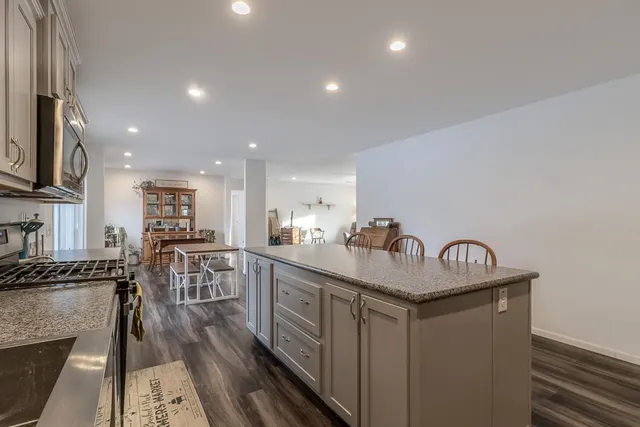 $425,000 | 2015 Essler Drive, St. Peter, MN 56082