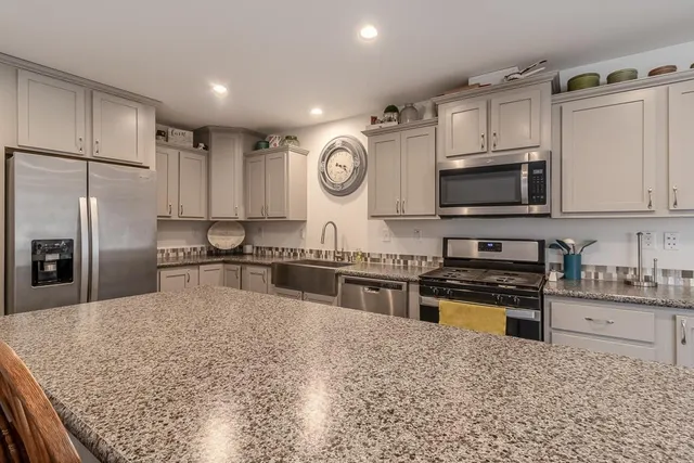 $425,000 | 2015 Essler Drive, St. Peter, MN 56082