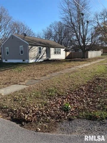 $169,900 | 408 North 7th Street, La Grange, MO 63448