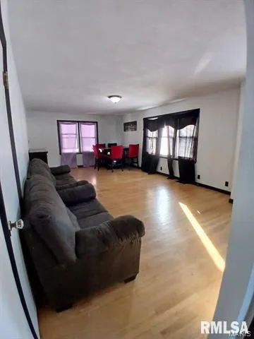 $169,900 | 408 North 7th Street, La Grange, MO 63448