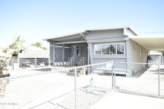 a outdoor space of a house