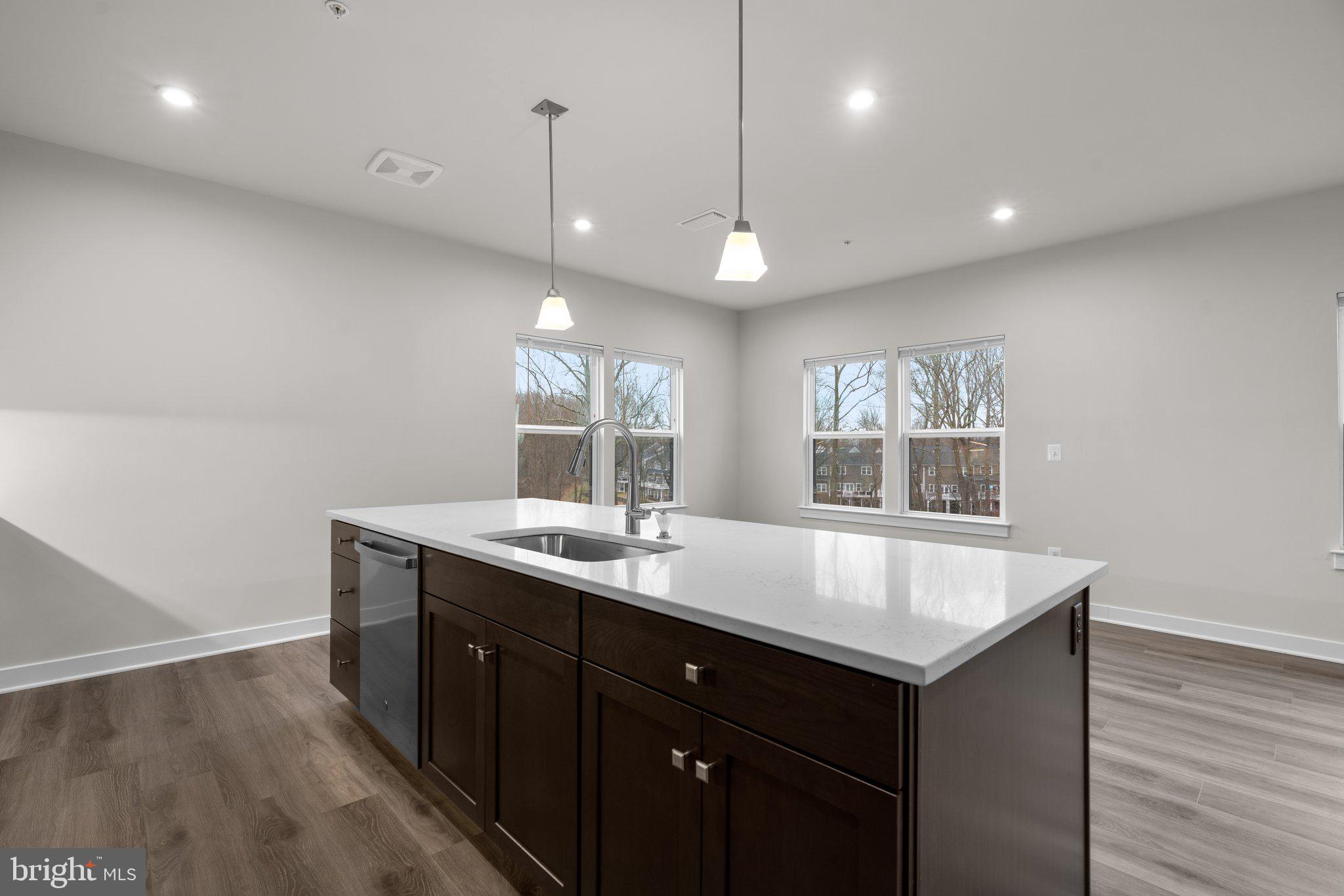 10411 Resort Road, Unit P Ellicott City, MD 21042 - Photo 11 of 32 Kitchen