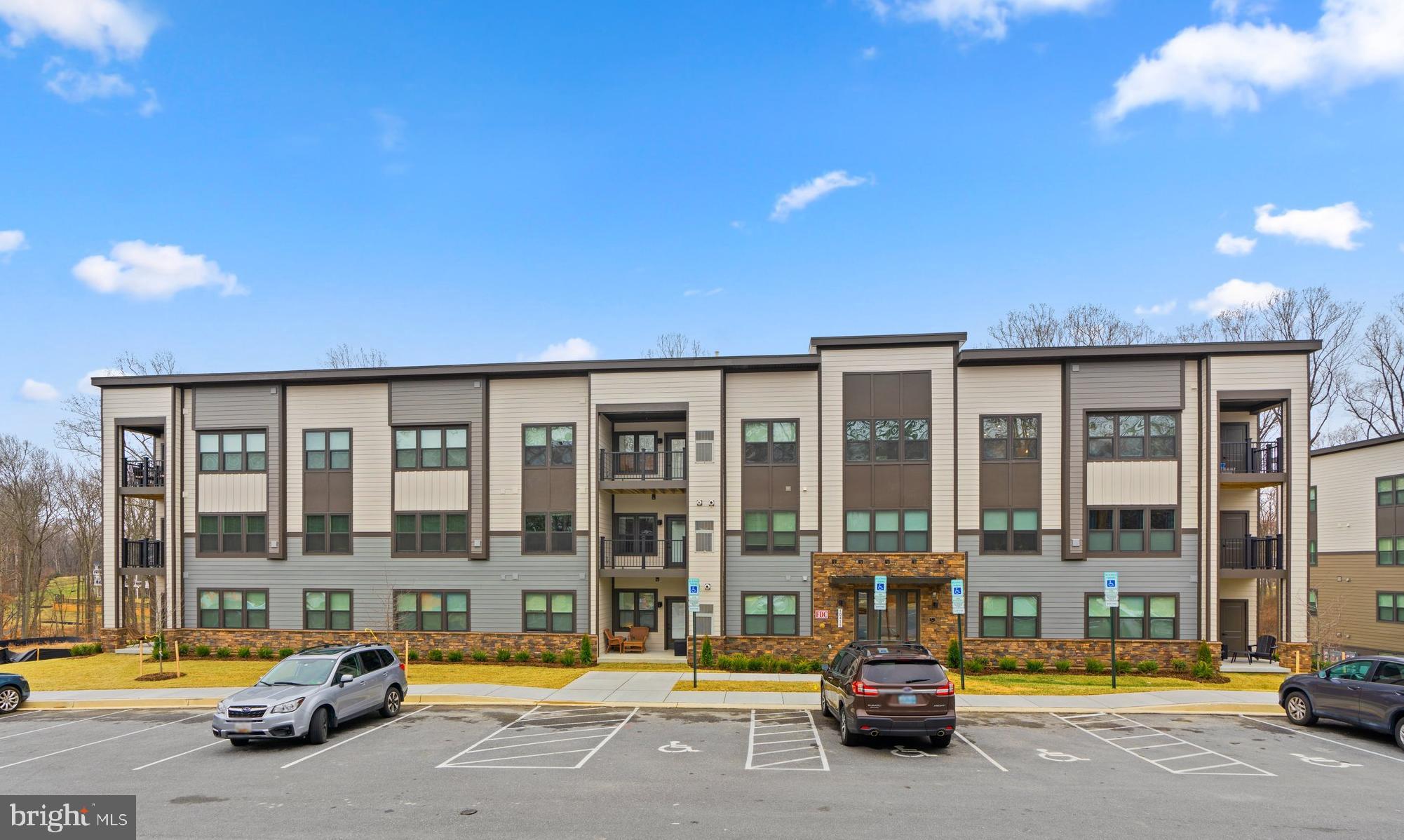10411 Resort Road, Unit P Ellicott City, MD 21042 - Photo 2 of 32 Exterior