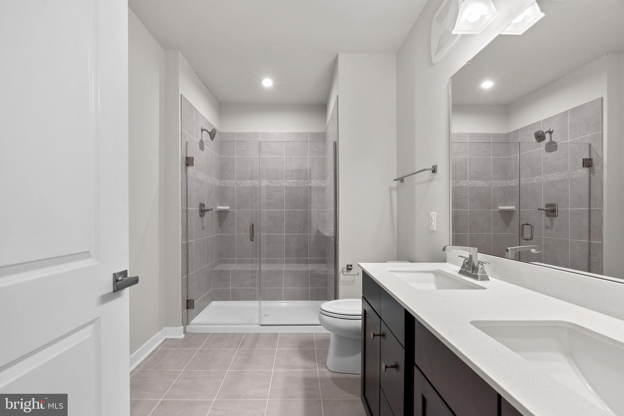 10411 Resort Road, Unit P Ellicott City, MD 21042 - Photo 20 of 32 Bathroom