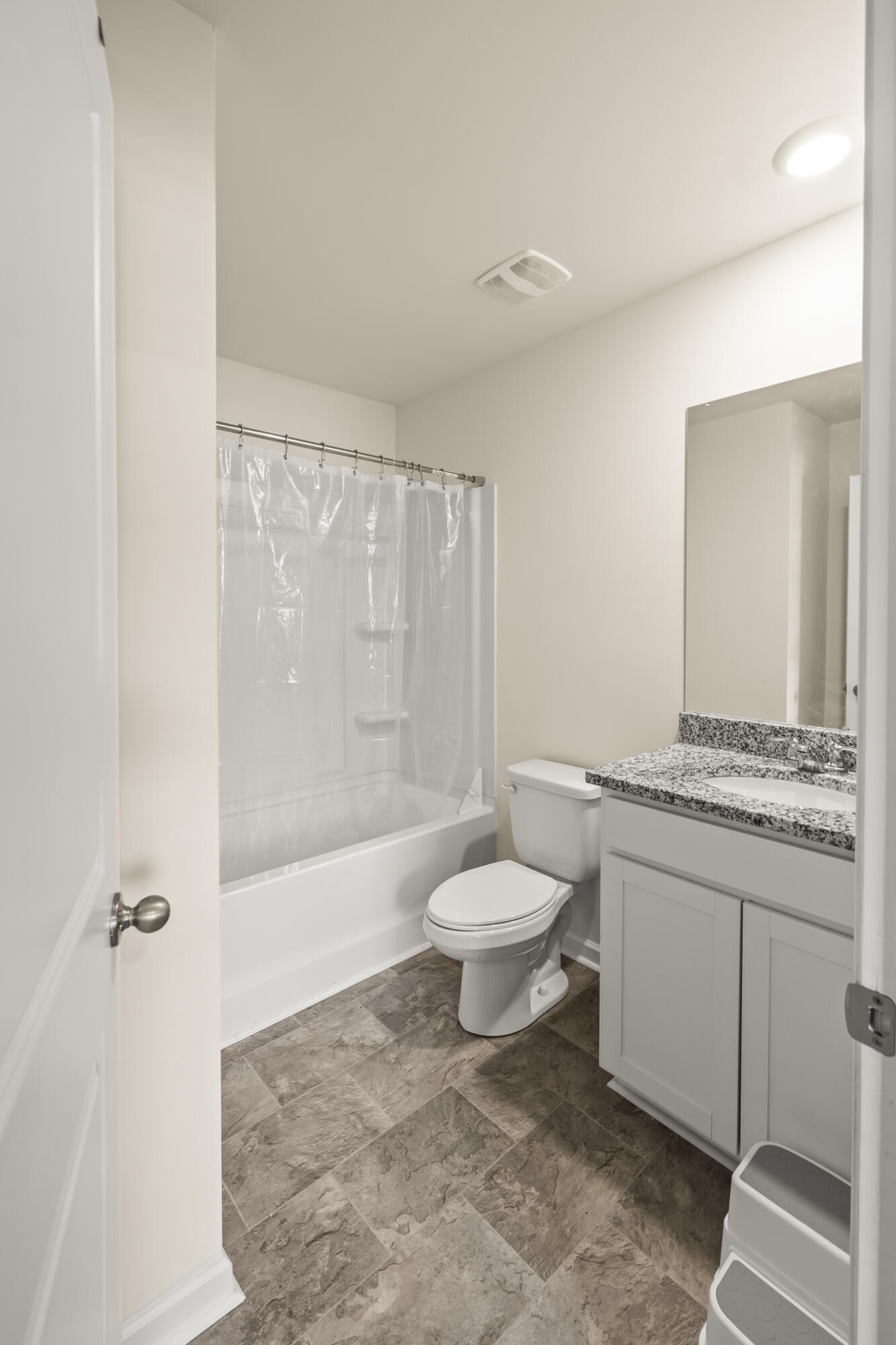 6599 Prickly Loop Ooltewah, TN 37363 - Photo 23 of 30 Bathroom