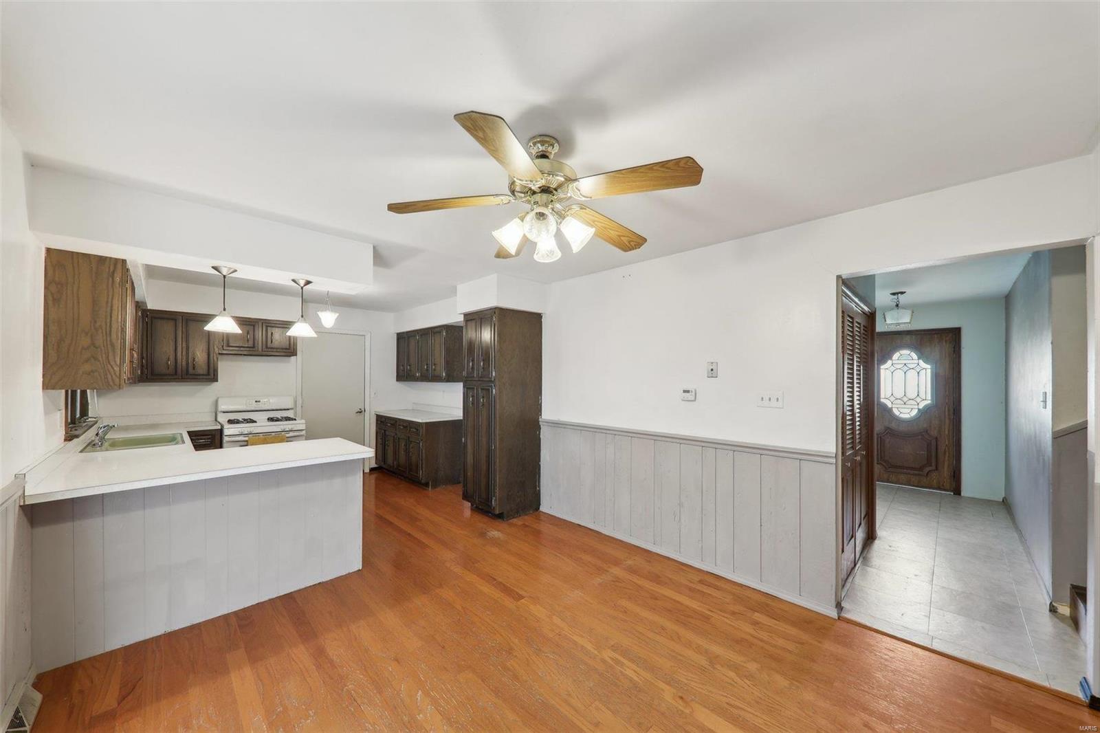 240 North 5th Street Breese, IL 62230 - Photo 19 of 45 Gallery Image 19