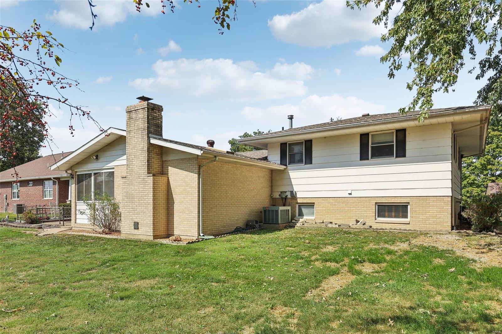 240 North 5th Street Breese, IL 62230 - Photo 41 of 45 Gallery Image 41