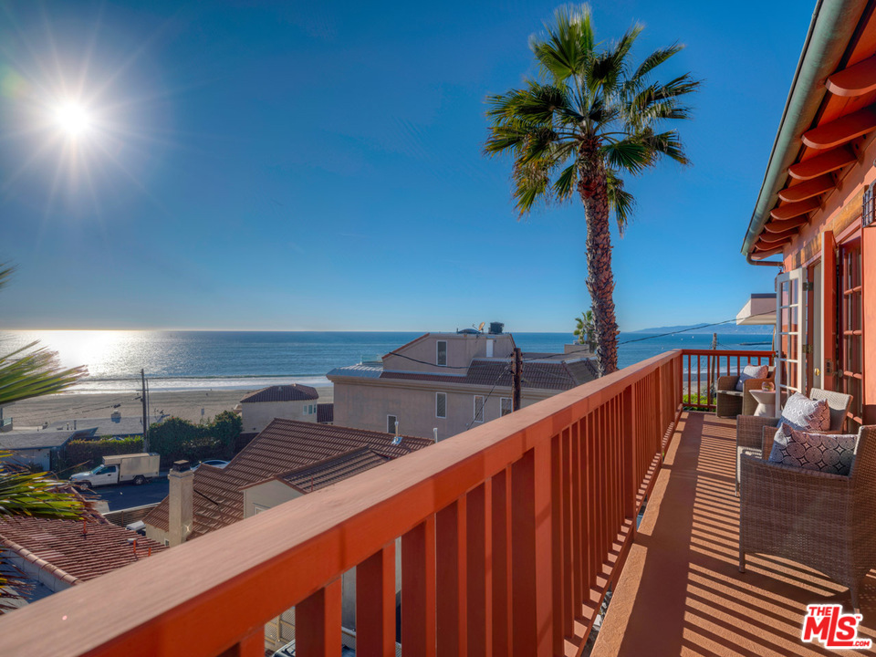 7501 Whitlock Avenue Playa del Rey, CA 90293 - Photo 1 of 30
