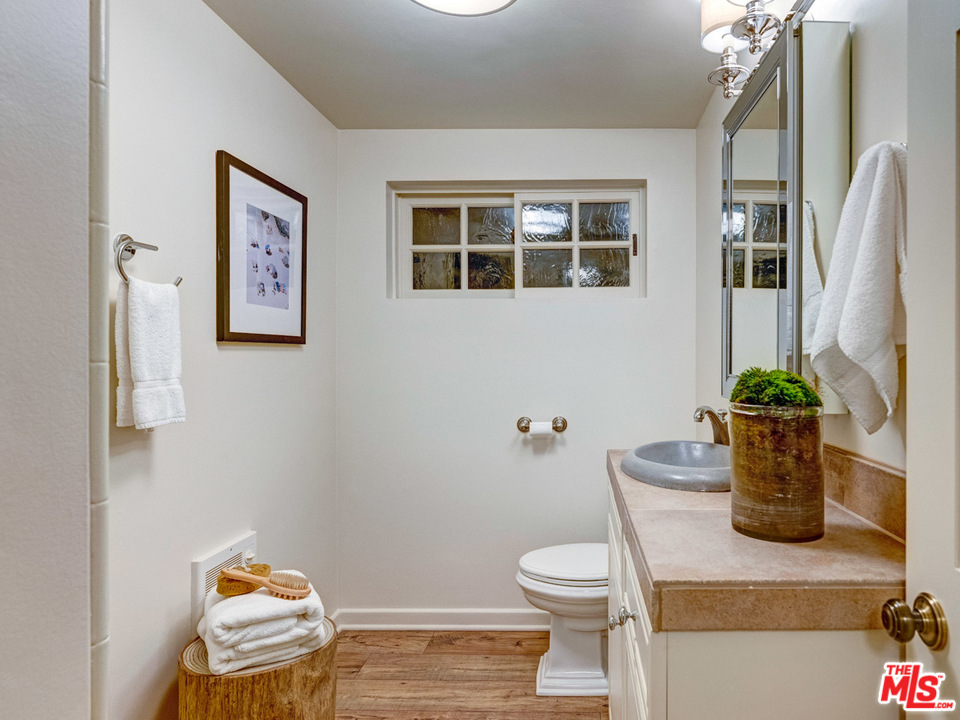 7501 Whitlock Avenue Playa del Rey, CA 90293 - Photo 24 of 30