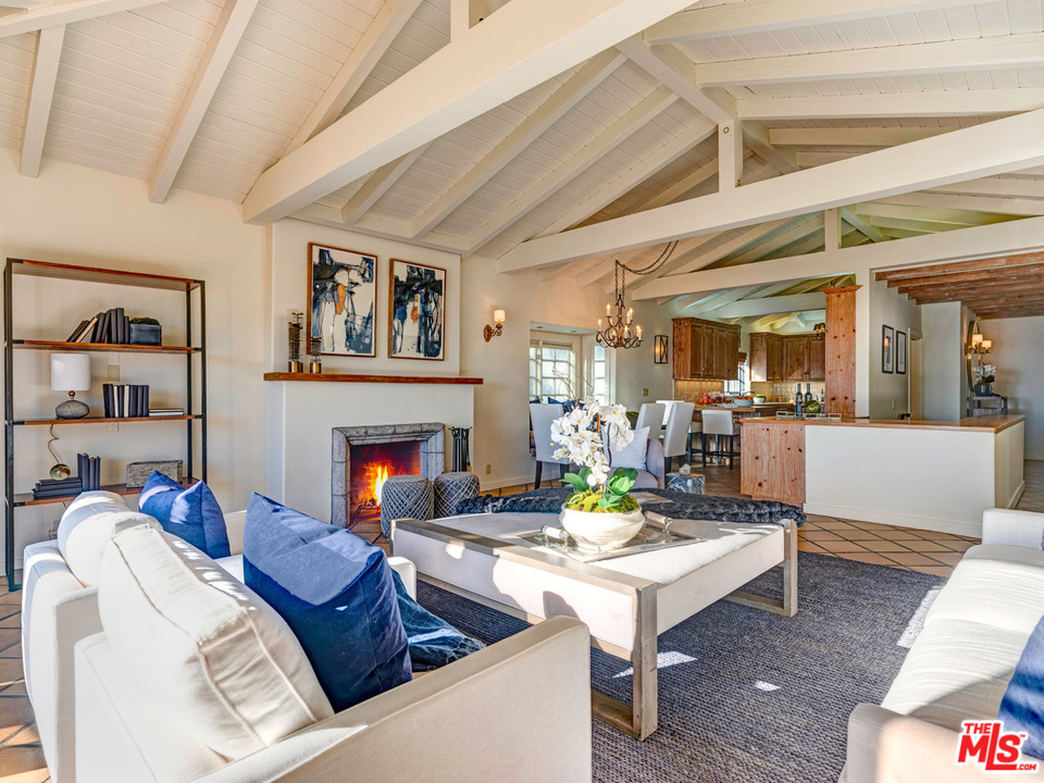7501 Whitlock Avenue Playa del Rey, CA 90293 - Photo 8 of 30