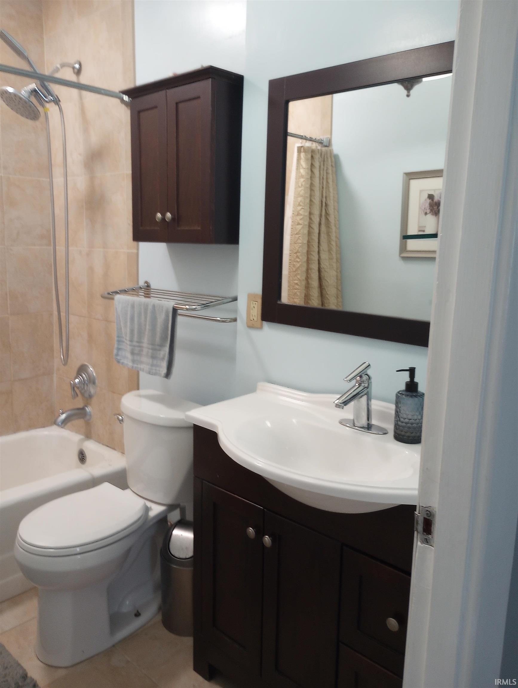1508 Strand Road Fort Wayne, IN 46808 - Photo 18 of 49 Gallery Image 18