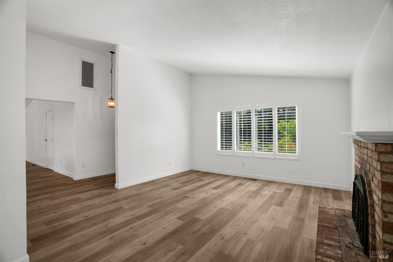 1724 Arroyo Sierra Circle Santa Rosa, CA 95405 - Photo 9 of 39