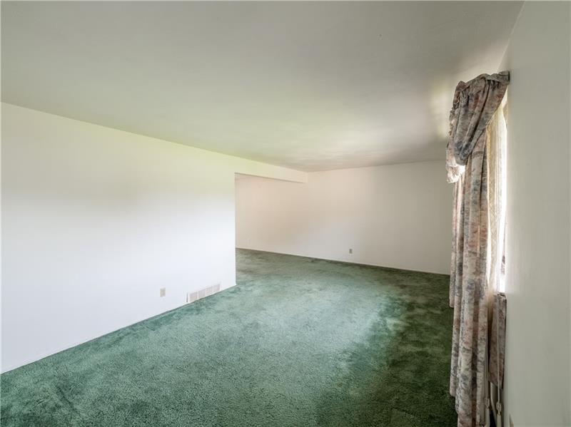 126 Andrews Trace Butler, PA 16001 - Photo 5 of 18