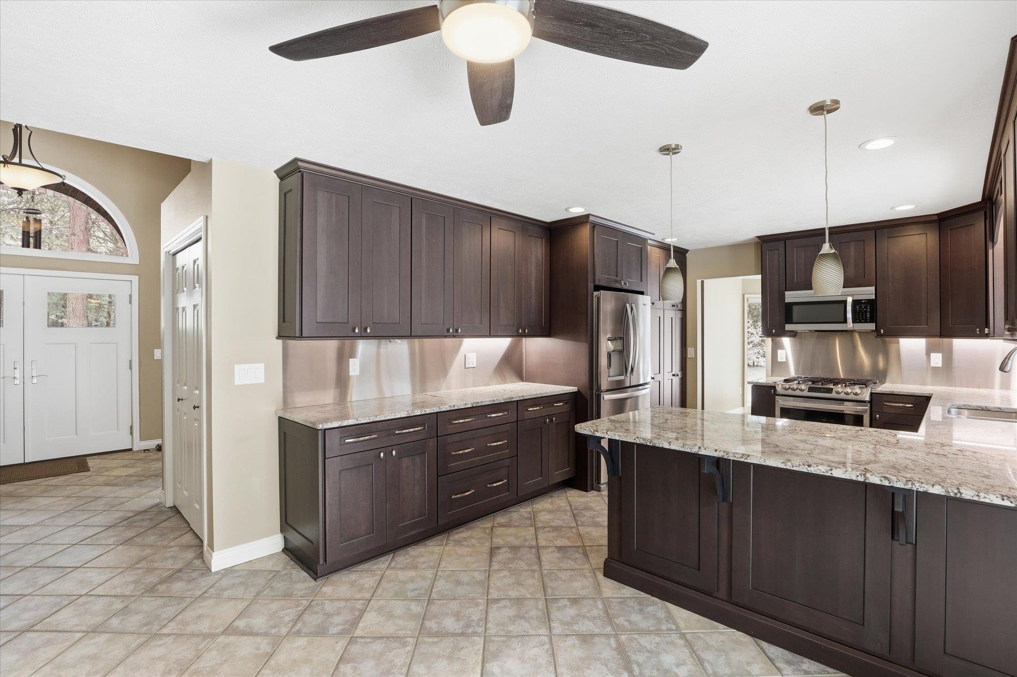 17401 North Brookside Lane Colbert, WA 99005 - Photo 15 of 49