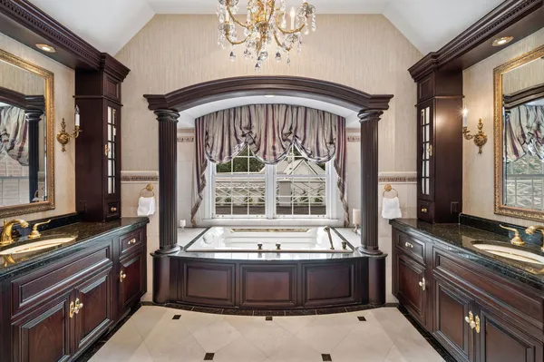 $5,149,000 | 320 Woodley Road, Winnetka, IL 60093