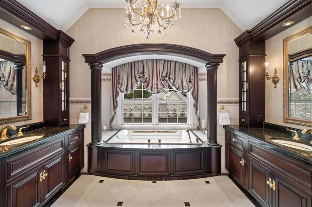 $5,349,000 | 320 Woodley Road, Winnetka, IL 60093