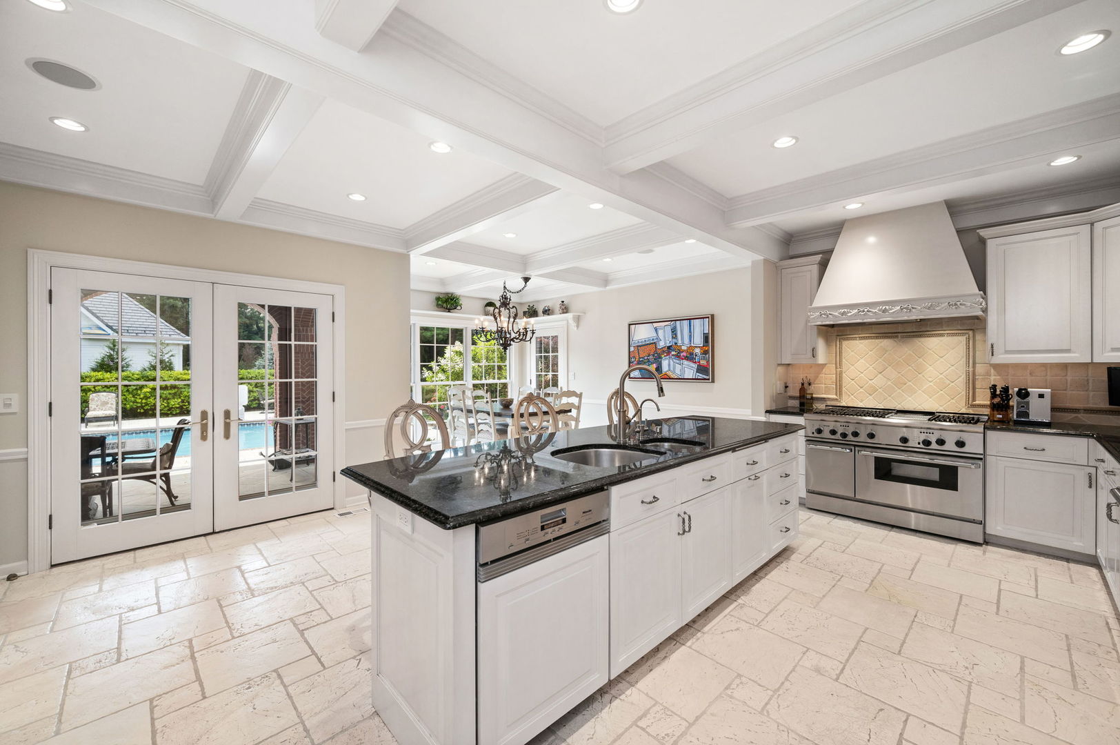 320 Woodley Road Winnetka, IL 60093 - Photo 8 of 53