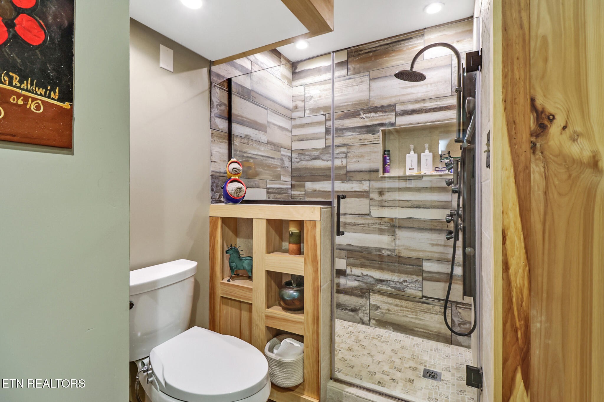 4676 Rugby Pike Allardt, TN 38504 - Photo 48 of 50 a bathroom with a toilet and a shower