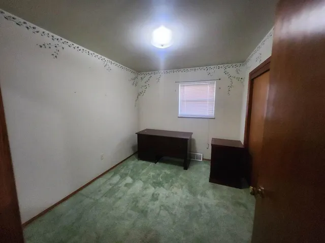 $189,900 | 458 West Maple Street, Nashville, IL 62263