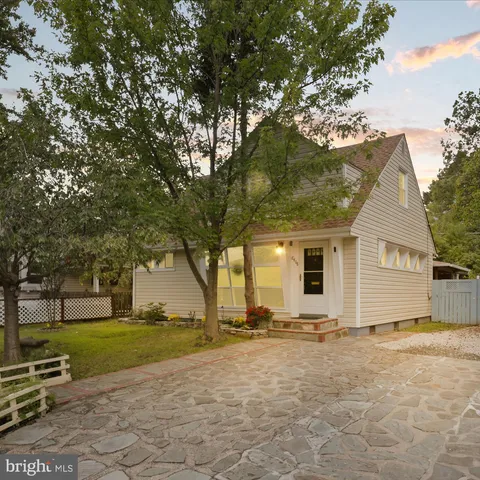 $680,000 | 6408 Cavalier Drive, Alexandria, VA 22307