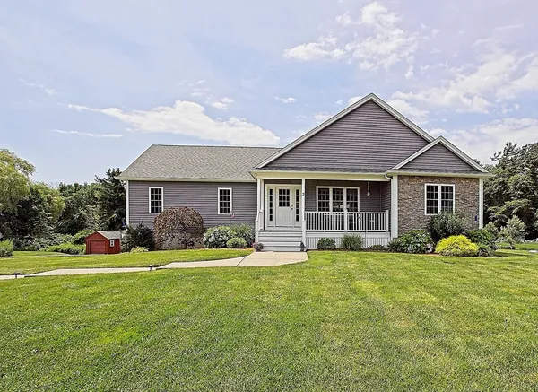 $799,000 | 3 Blacksmith Drive, Acushnet, MA 02743