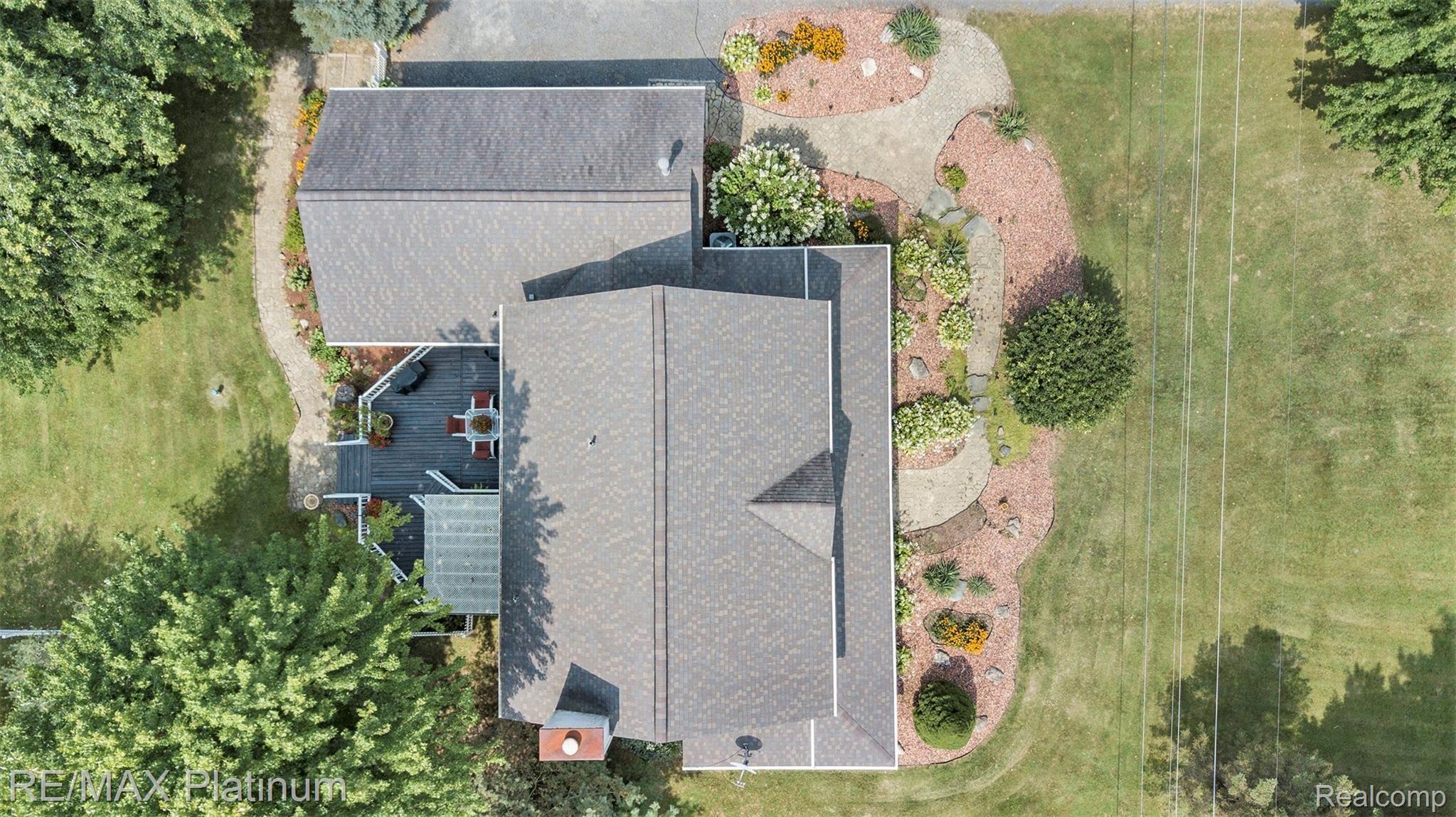 1158 Hunter Road Brighton, MI 48114 - Photo 30 of 37 DJI_0879.jpg
