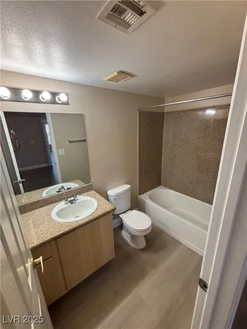 $1,525 | 8000 West Badura Avenue, Unit 2068, Las Vegas, NV 89113