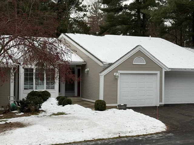 $299,900 | 3361 Woodwind Drive Northeast, Unit 6, Grand Rapids, MI 49525