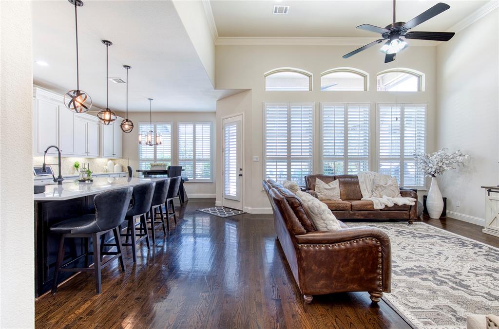 1552 Saddle Tree Road Frisco, TX 75036 - Photo 9 of 40 Large, Open Kitchen to family room.