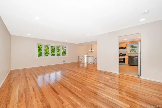 $749,999 | 880 Washington Street, Baldwin, NY 11510