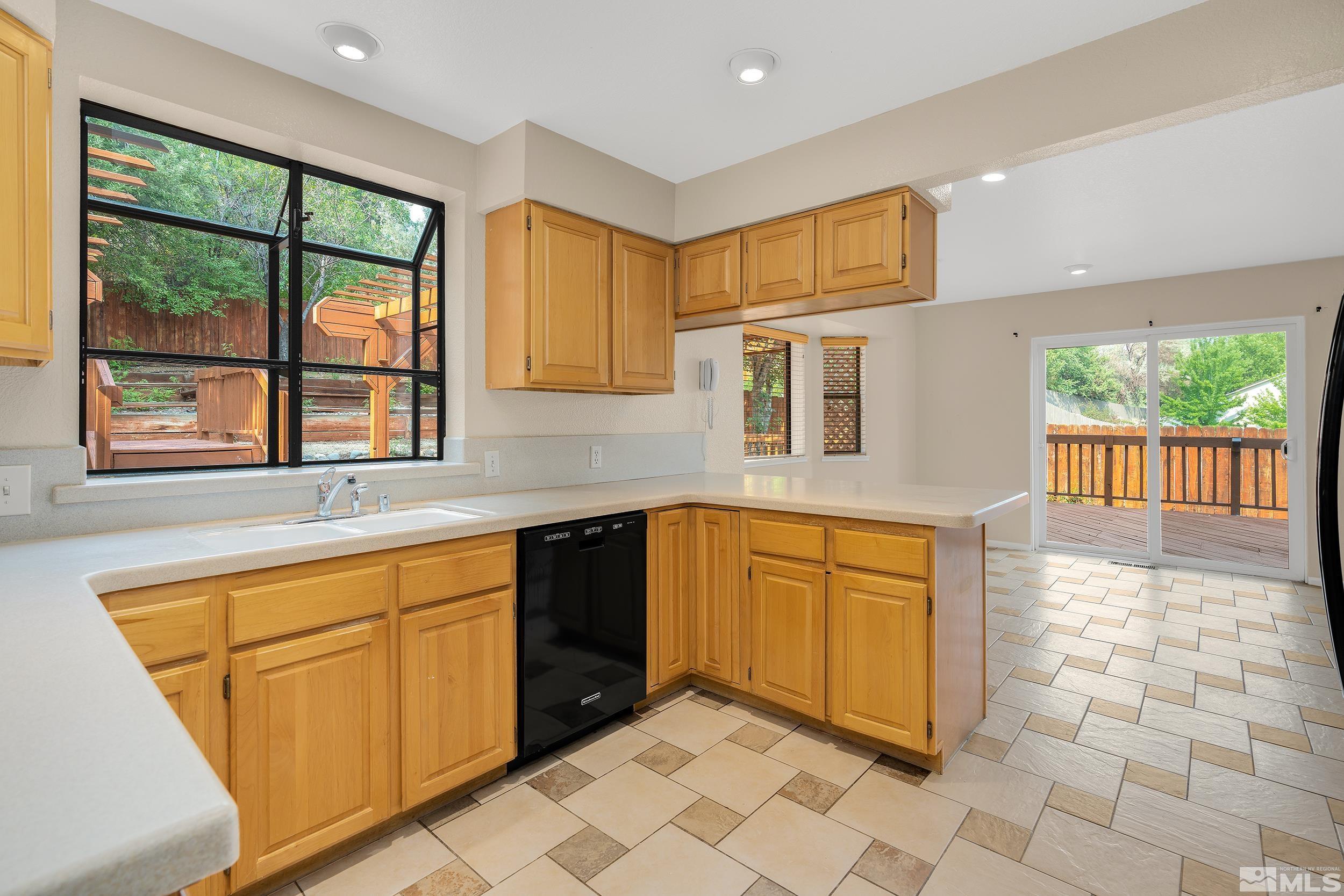 523 Citadel Road Reno, NV 89503 - Photo 8 of 26 Photo 8