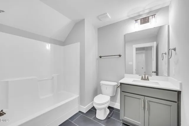 $475,000 | 228 Freedom Rdg Drive, Smithfield, NC 27577