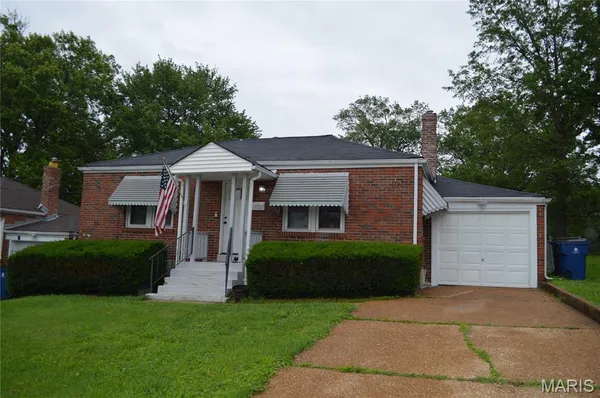 $185,000 | 3520 Wismer Road, Breckenridge Hills, MO 63074