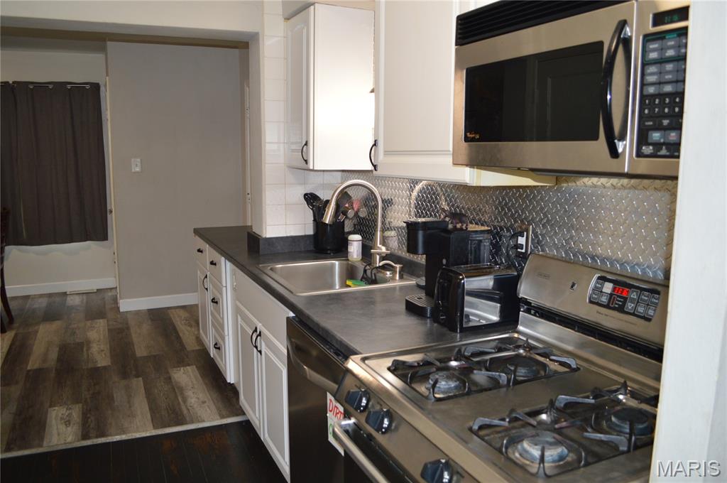 3520 Wismer Road Breckenridge Hills, MO 63074 - Photo 20 of 30