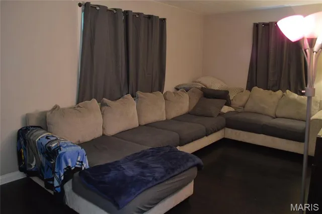 $189,900 | 3520 Wismer Road, Breckenridge Hills, MO 63074