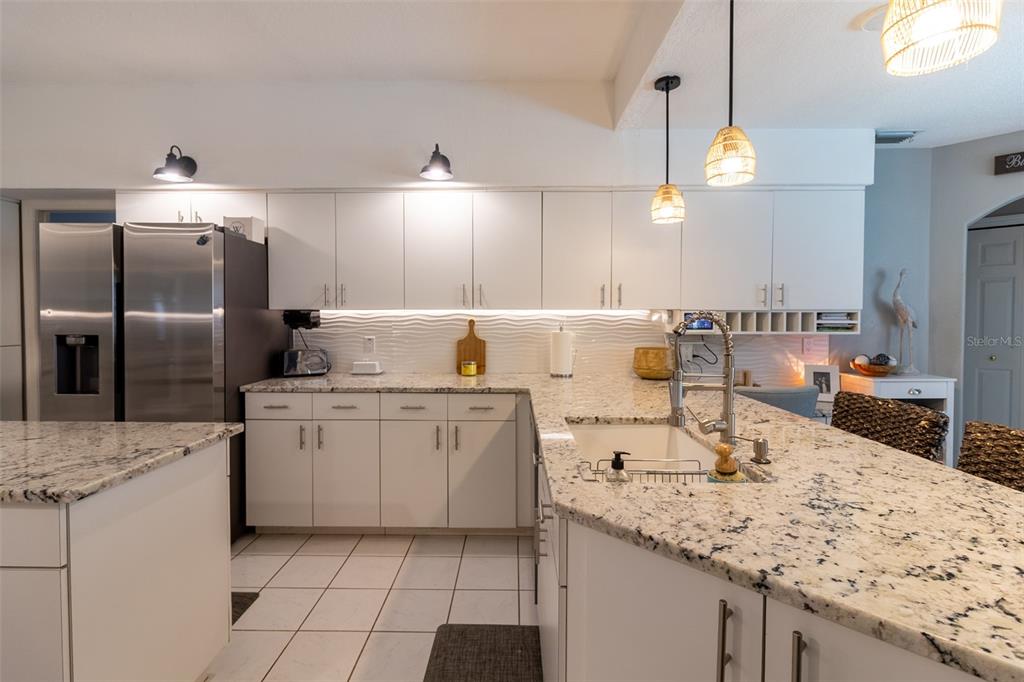 12295 Comstock Street Spring Hill, FL 34609 - Photo 17 of 40