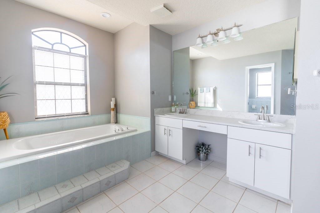 12295 Comstock Street Spring Hill, FL 34609 - Photo 27 of 40