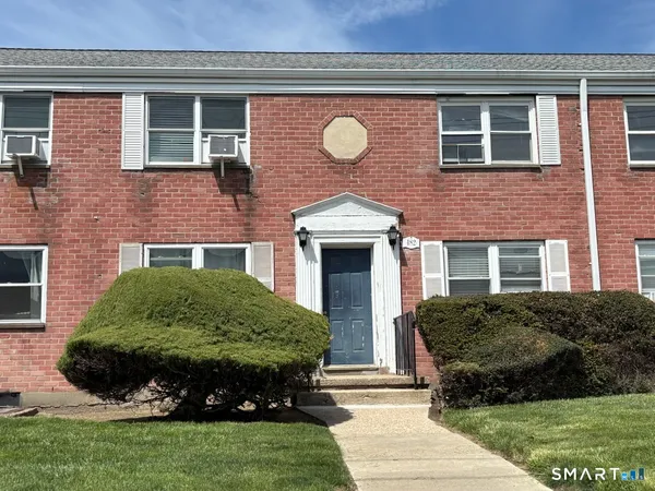 $309,000 | 182 Seaton Road, Unit 4, Stamford, CT 06902