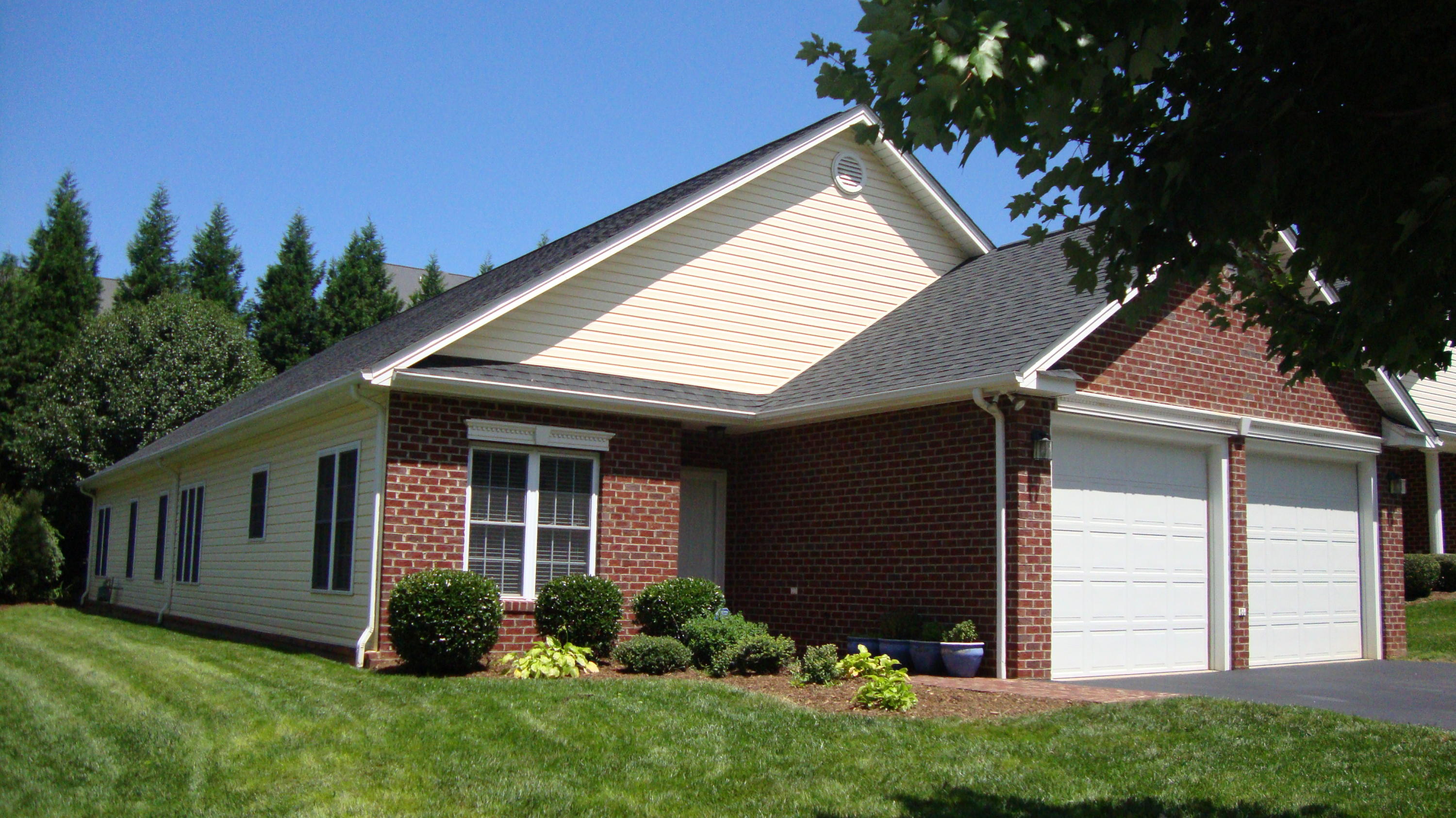 1942 Millbridge Road Salem, VA 24153 - Photo 1 of 52 Woodbridge Village One Owner Home