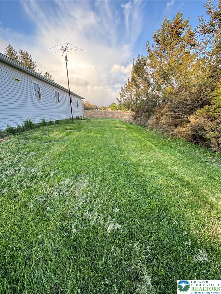 5460 Interchange Road Lehighton, PA 18235 - Photo 4 of 21 Back yard