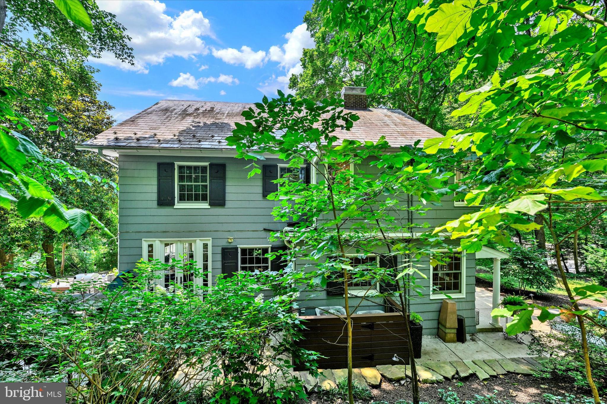1 Merrymount Road Baltimore, MD 21210 - Photo 48 of 53 a backyard of a house with lots of green space