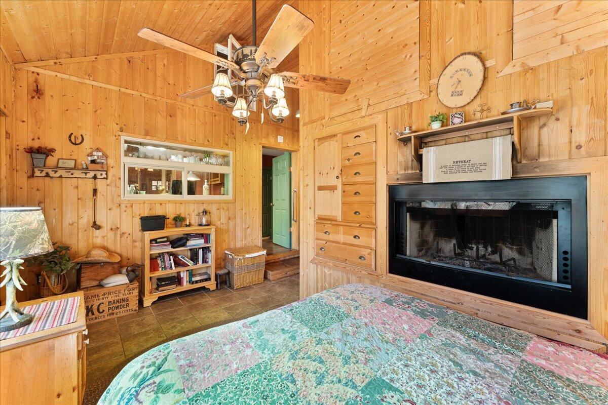 9972 Elk Creek Road Prospect, OR 97536 - Photo 9 of 46 54-DSC1946