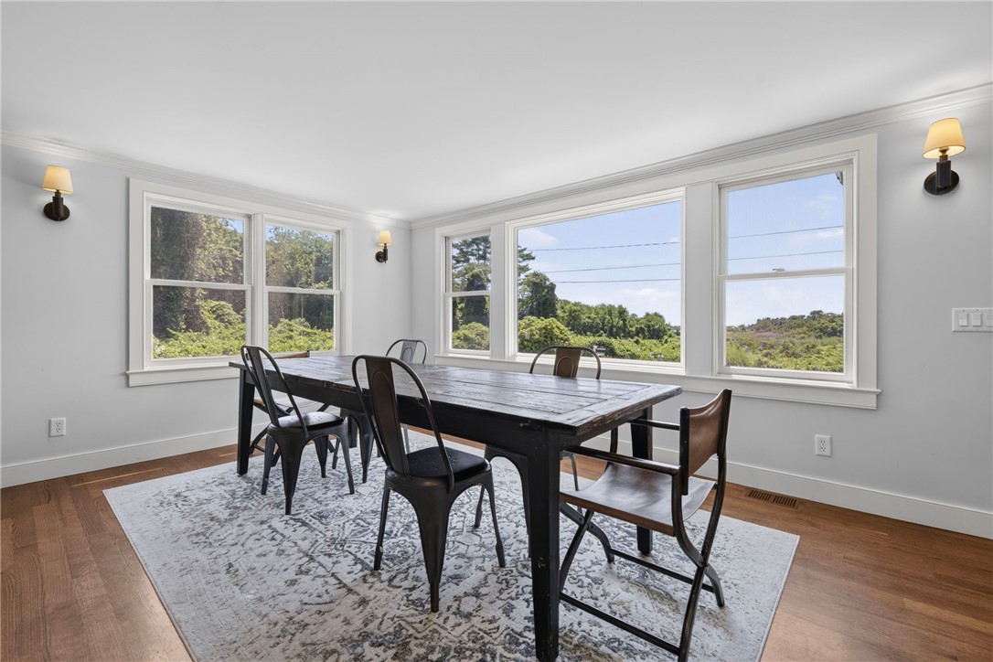 58 Chapman Road Westerly, RI 02891 - Photo 16 of 50