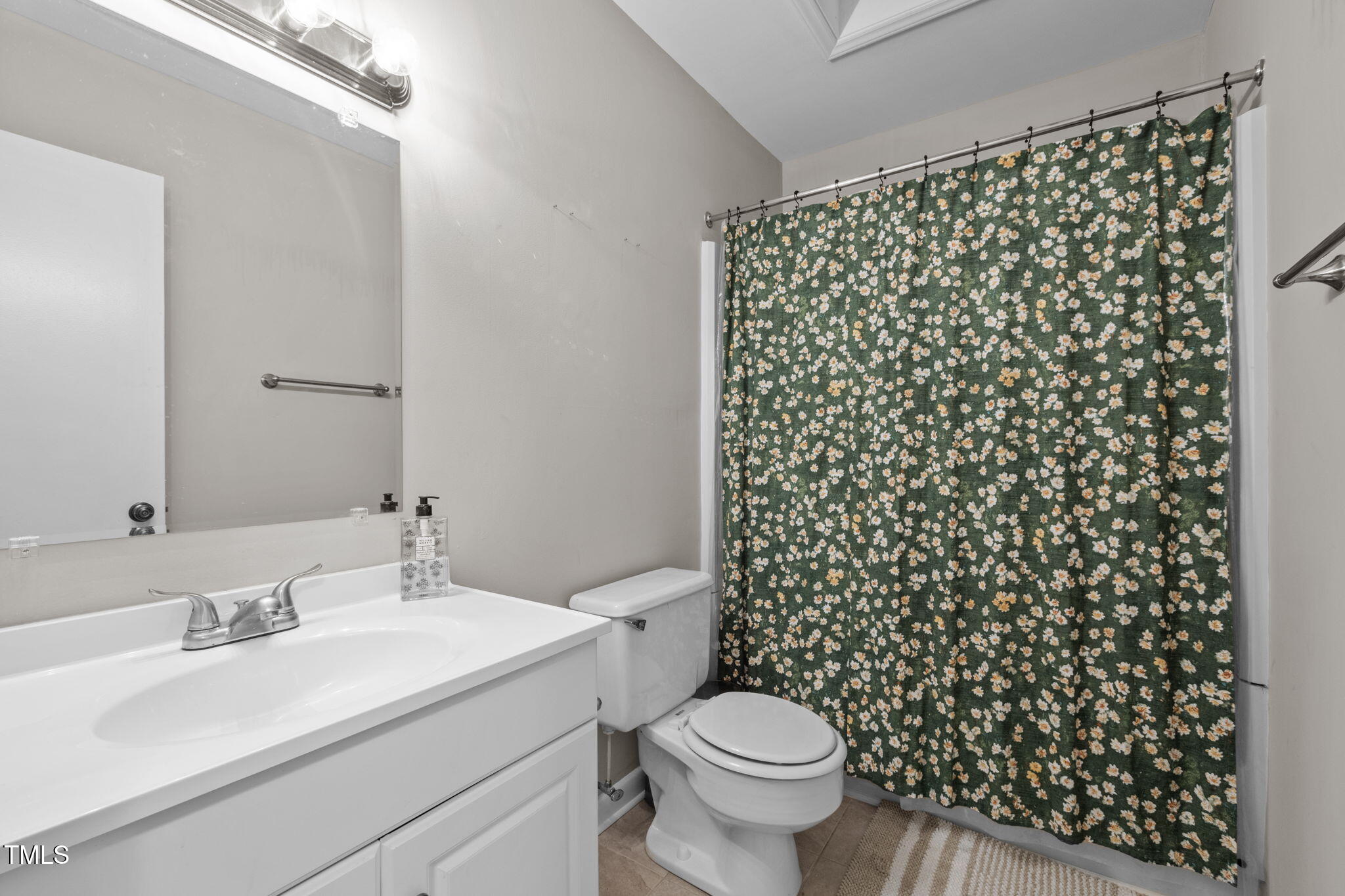 167 Springberry Lane Chapel Hill, NC 27517 - Photo 25 of 37 a bathroom with a sink toilet and shower