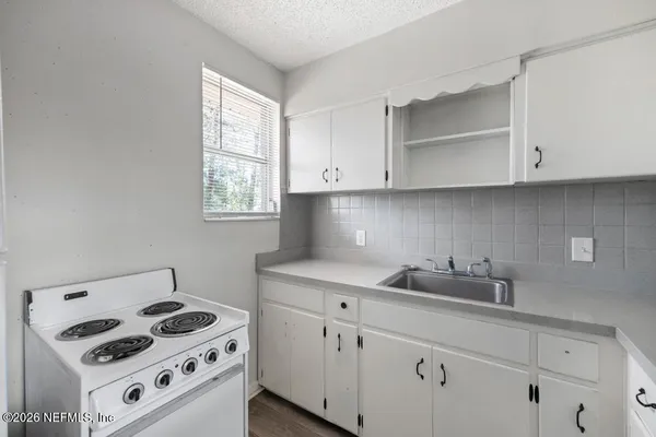 $395,000 | 1160 Comanche Street, Jacksonville, FL 32205