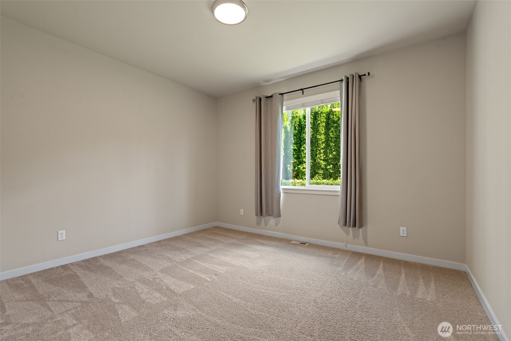 22313 38th Avenue Southeast Bothell, WA 98021 - Photo 15 of 35